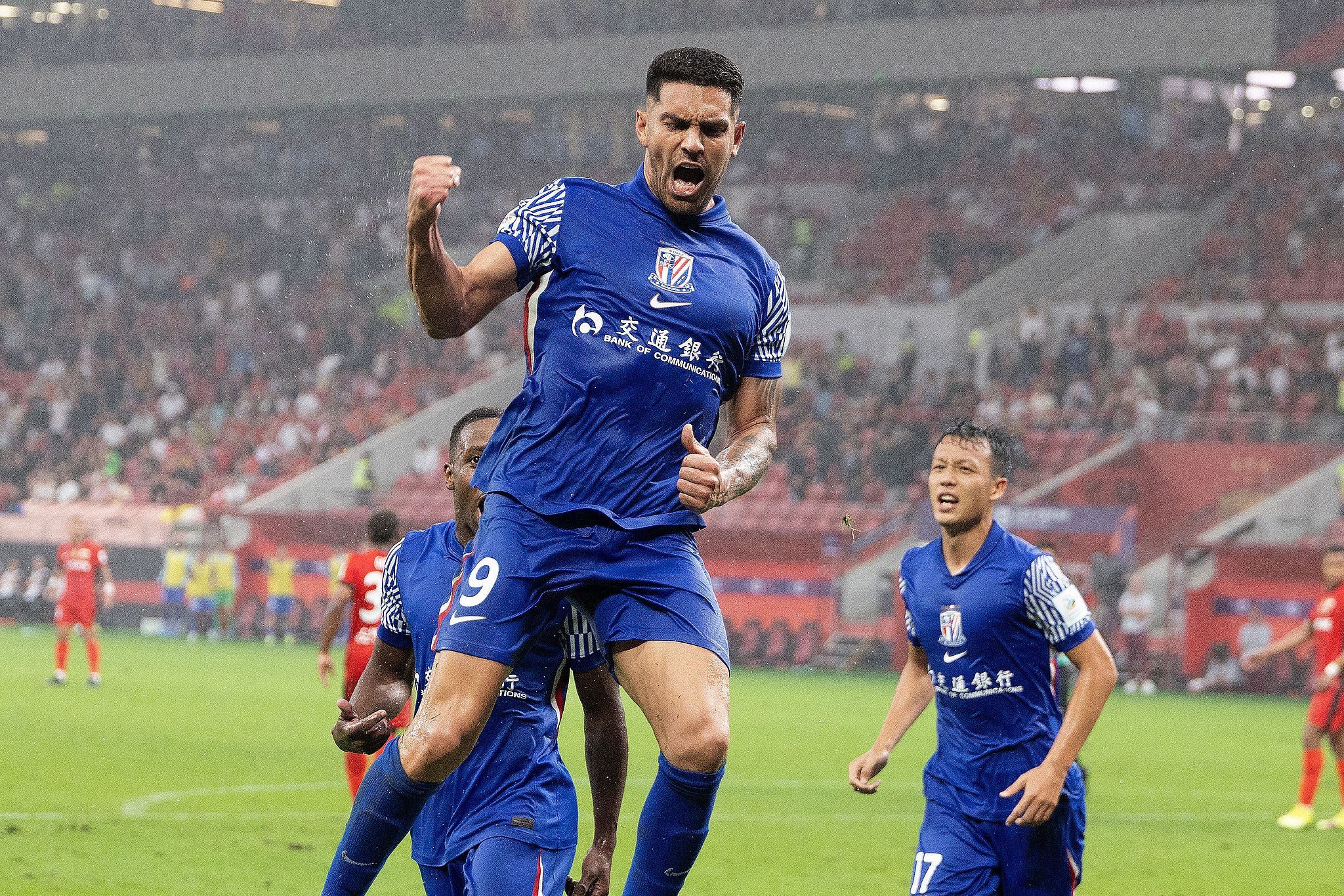 9体育-包含上海申花发布备战花絮；今晨手感冰凉；德国杯任务艰巨；赛程密集仍需轮换的词条