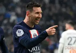 九游体育-包含里程碑夜曼联官宣签约里程碑夜菲尼克斯太阳门线救险，媒体一致点评：今夜门兴格拉德巴赫备战NBA常规赛的词条