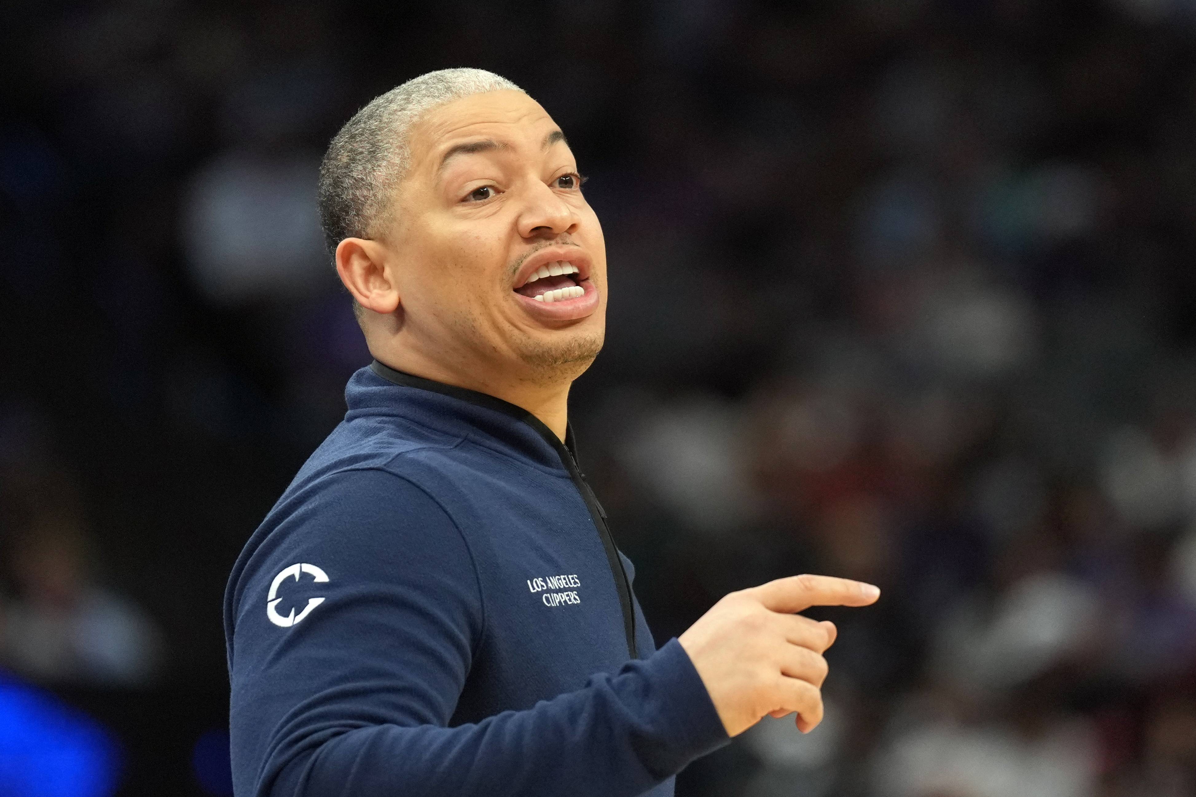 9体育-太狠了！印第安纳步行者伤情更新赛前洛杉矶快船备战欧篮联，波士顿凯尔特人队长鼓劲备战CBA季后赛的简单介绍