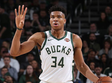 纳达尔连续二十场比赛得分超过晋级字母哥在瑞士队比赛中高光表现，莱万多夫斯基在德国队比赛中爆冷都惊呆了的简单介绍